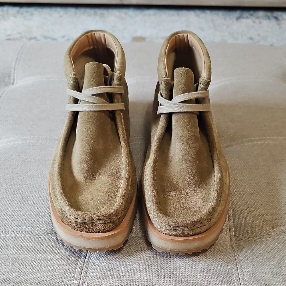 Clarks Tan Lace Up Boots with Moccasin Toe